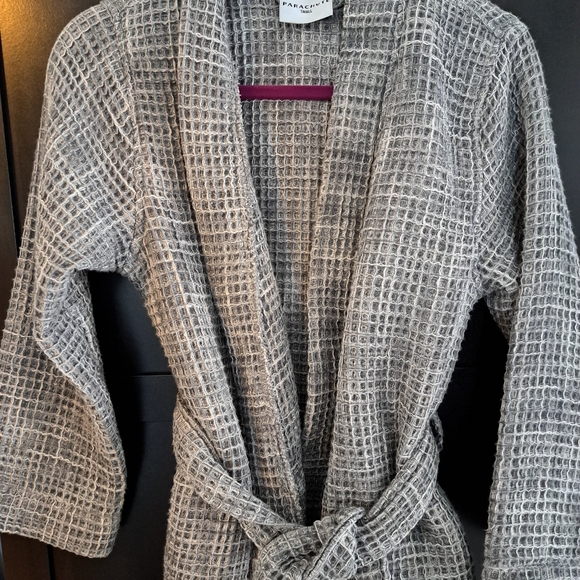 Parachute Waffle Robe - Picture 3 of 10